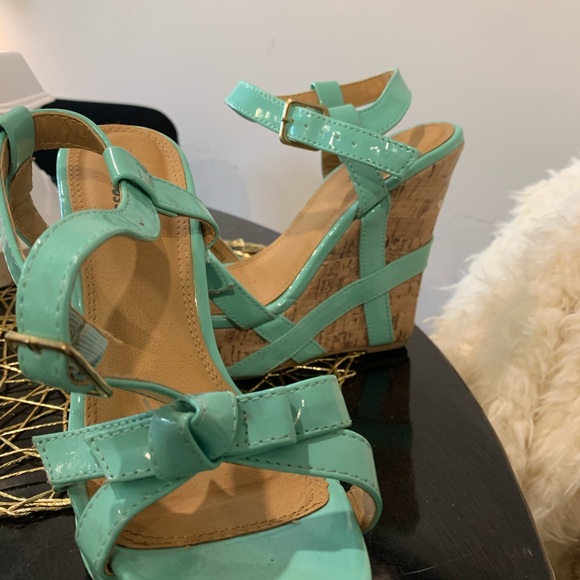 Color block teal wedges - Picture 6 of 6
